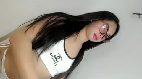 ella_walkerxxx online show from 7, 5, 2026