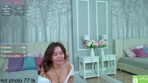 Snapshot of ellaander chatting on 14, 12, 2024 Ella online show from 14, 12, 2024