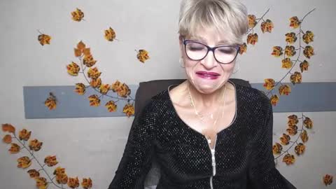 EllaBonito online show from 11, 12, 2024