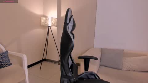 Snapshot of ellaclark chatting on 24, 9, 2025 EllaClark online show from 24, 9, 2025