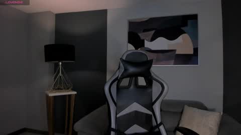 Snapshot of ellaclark chatting on 28, 9, 2025 EllaClark online show from 28, 9, 2025