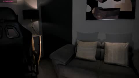 Snapshot of ellaclark chatting on 11, 10, 2025 EllaClark online show from 11, 10, 2025