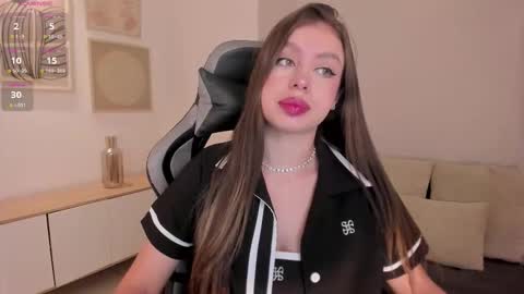 Snapshot of ellaclark chatting on 16, 10, 2025 EllaClark online show from 16, 10, 2025