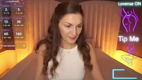 Ella online show from 21, 10, 2025