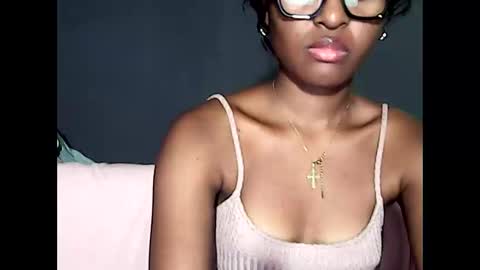 ellah245 online show from 21, 5, 2026