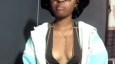ellah245 online show from 4, 7, 2026