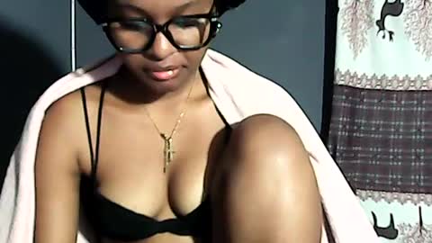 ellah245 online show from 8, 7, 2026
