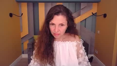 EllaLongs online show from 22, 5, 2026
