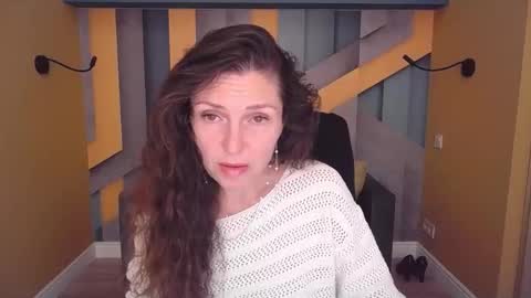 EllaLongs online show from 30, 5, 2026