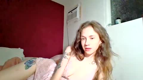 ellamae2000 online show from 25, 7, 2026