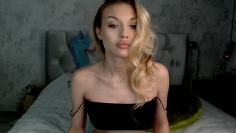 ellamilla online show from 23, 6, 2026