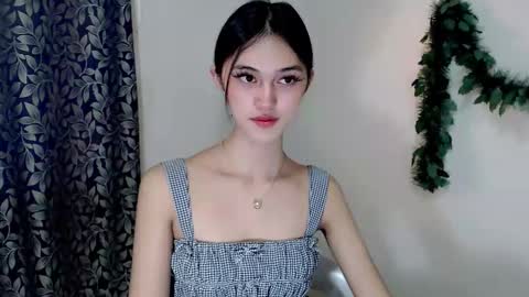 ELLA online show from 4, 10, 2025