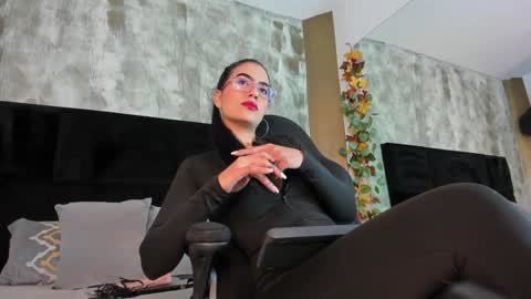  ella  online show from 27, 12, 2024