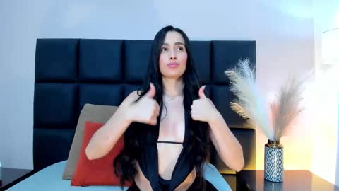 Ella VillaLuna online show from 23, 12, 2025