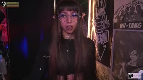 Snapshot of elle_uwu chatting on 6, 11, 2025 follow me on instagram . online show from 6, 11, 2025