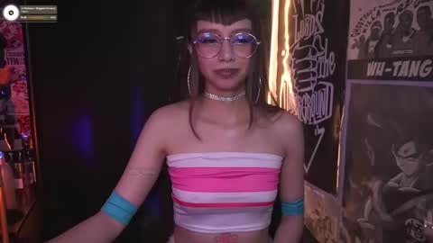 Snapshot of elle_uwu chatting on 11, 11, 2025 follow me on instagram . online show from 11, 11, 2025