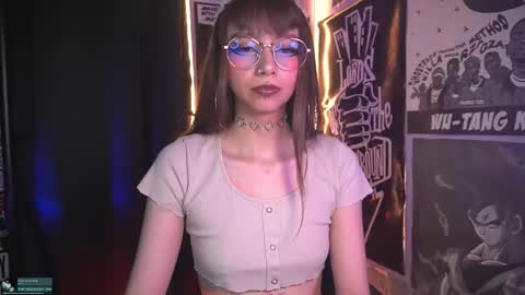 Snapshot of elle_uwu chatting on 1, 2, 2026 follow me on instagram . online show from 1, 2, 2026