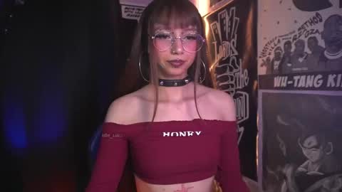 Snapshot of elle_uwu chatting on 6, 2, 2026 follow me on instagram . online show from 6, 2, 2026