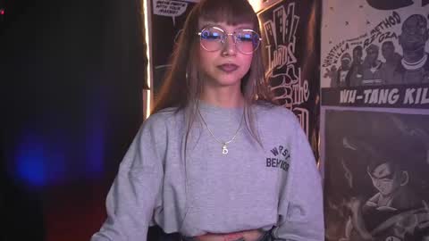 Snapshot of elle_uwu chatting on 10, 2, 2026 follow me on instagram . online show from 10, 2, 2026