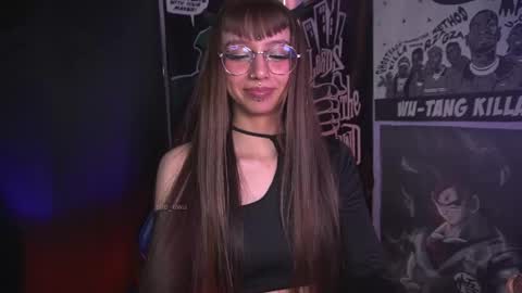 Snapshot of elle_uwu chatting on 19, 3, 2026 follow me on instagram . online show from 19, 3, 2026