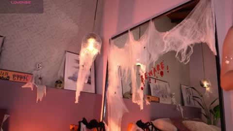 Elle Diane online show from 27, 10, 2025