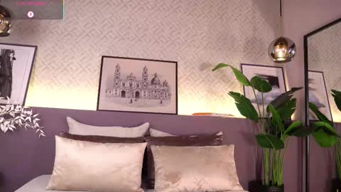 Elle Diane online show from 15, 12, 2025