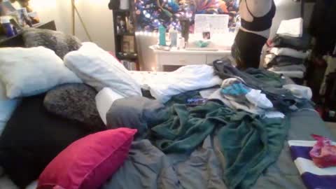 Lizzy Kay Petite online show from 2, 2, 2025