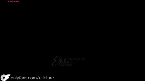Snapshot of ellelure_ chatting on 9, 9, 2025 Linda Restrepo online show from 9, 9, 2025