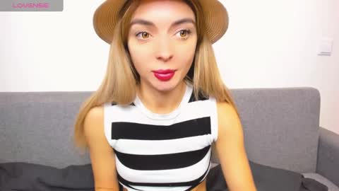 Snapshot of ellen_flow chatting on 15, 12, 2024 ellen_flow online show from 15, 12, 2024