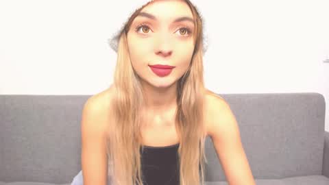 Snapshot of ellen_flow chatting on 5, 1, 2025 ellen_flow online show from 5, 1, 2025