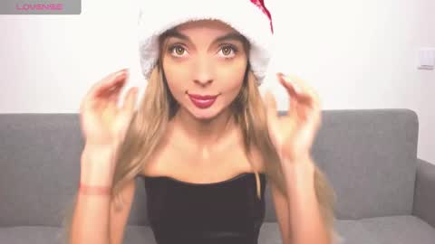Snapshot of ellen_flow chatting on 6, 1, 2025 ellen_flow online show from 6, 1, 2025