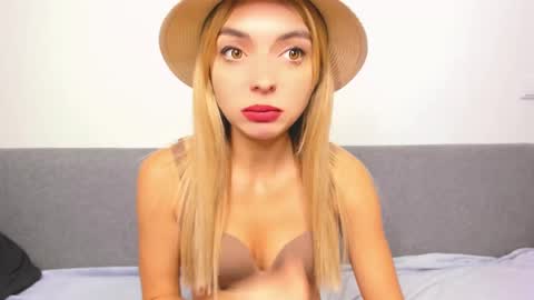 Snapshot of ellen_flow chatting on 18, 2, 2025 ellen_flow online show from 18, 2, 2025
