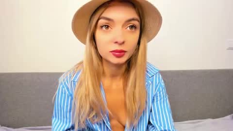 Snapshot of ellen_flow chatting on 23, 2, 2025 ellen_flow online show from 23, 2, 2025