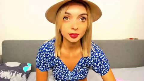 Snapshot of ellen_flow chatting on 26, 9, 2025 ellen_flow online show from 26, 9, 2025