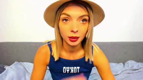 Snapshot of ellen_flow chatting on 3, 10, 2025 ellen_flow online show from 3, 10, 2025