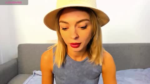 Snapshot of ellen_flow chatting on 9, 10, 2025 ellen_flow online show from 9, 10, 2025