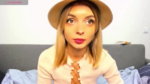 Snapshot of ellen_flow chatting on 27, 10, 2025 ellen_flow online show from 27, 10, 2025