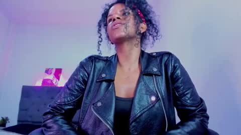  Ellie   online show from 16, 12, 2025