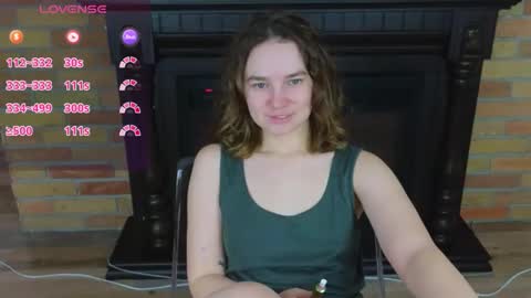 Snapshot of ellie_babyy chatting on 18, 3, 2026 Ellie online show from 18, 3, 2026