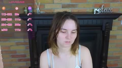 Snapshot of ellie_babyy chatting on 7, 5, 2026 Ellie online show from 7, 5, 2026