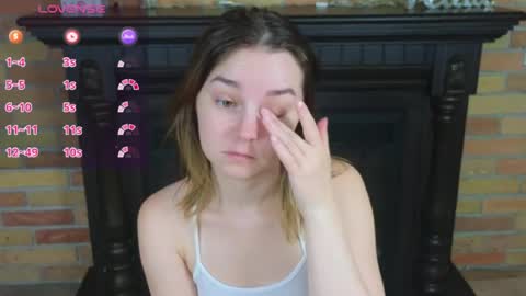 Snapshot of ellie_babyy chatting on 30, 6, 2026 Ellie online show from 30, 6, 2026