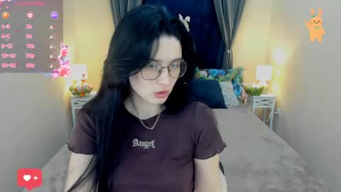 Snapshot of ellie_magic chatting on 1, 4, 2026 ellie_magic online show from 1, 4, 2026