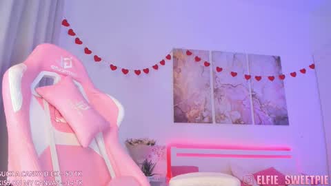 Elly Sweet Pie almost everyday 4-11 AM UTC online show from 14, 2, 2025