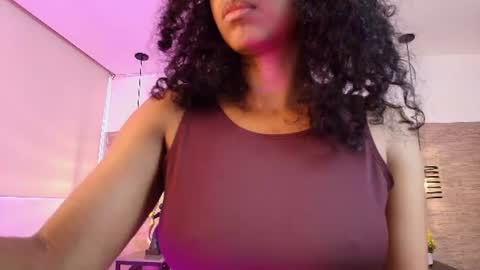 Snapshot of elliee_alves chatting on 20, 6, 2026 elliee_alves online show from 20, 6, 2026
