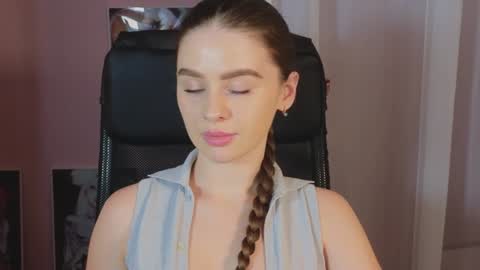 just Emily  online show from 24, 12, 2024