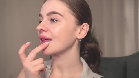 just Emily  online show from 13, 1, 2025