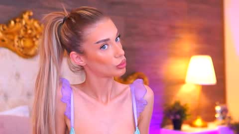 Ellie online show from 17, 10, 2025