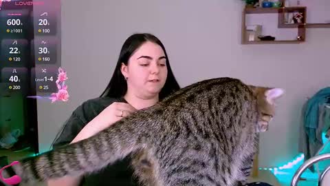 Ellie online show from 11, 3, 2025