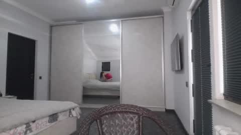 Snapshot of elliesoft chatting on 22, 12, 2025 elliesoft online show from 22, 12, 2025