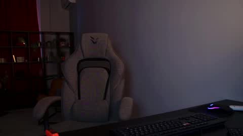 Elin online show from 11, 5, 2026